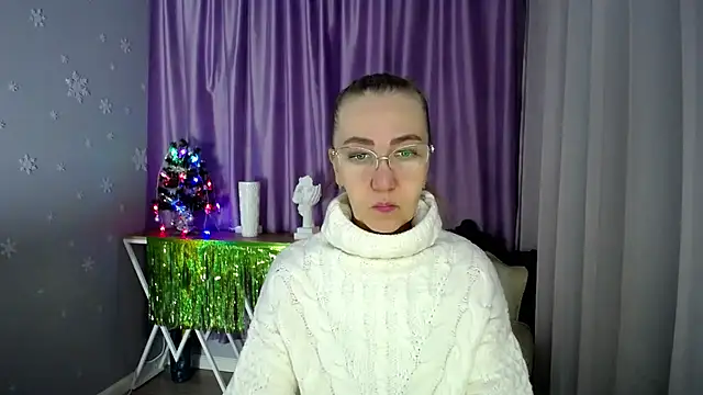 queen a n i online show from 10, 1, 2025