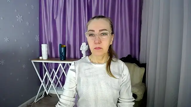 queen a n i online show from 23, 1, 2025