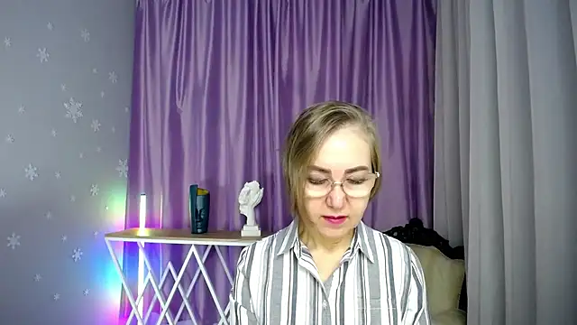 queen a n i online show from 20, 11, 2025