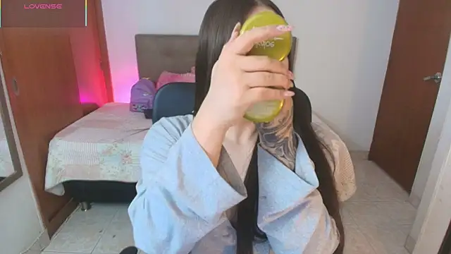 Miley Baker online show from 26, 3, 2026