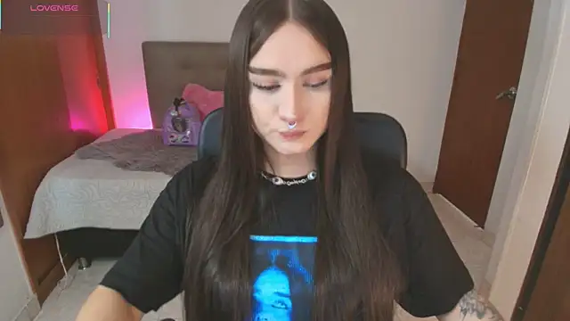Miley Baker online show from 23, 5, 2026