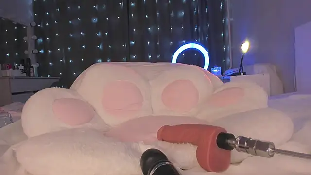 Snapshot of KylieStarrr chatting on 11, 9, 2025 KylieStarrr online show from 11, 9, 2025