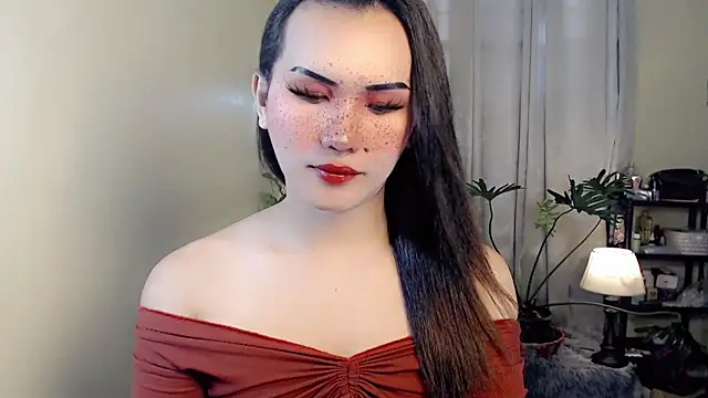 Snapshot of beatrice_21 chatting on 13, 10, 2025 beatrice 21 online show from 13, 10, 2025