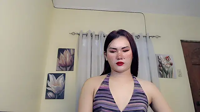 Snapshot of beatrice_21 chatting on 29, 11, 2025 beatrice 21 online show from 29, 11, 2025