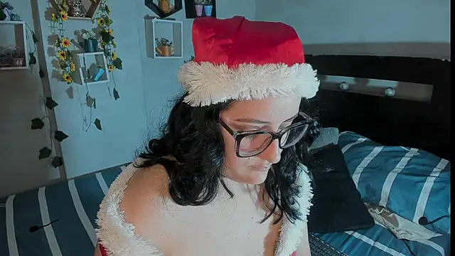 Snapshot of Cherry_jhoana chatting on 24, 12, 2024 Cherry jhoana online show from 24, 12, 2024