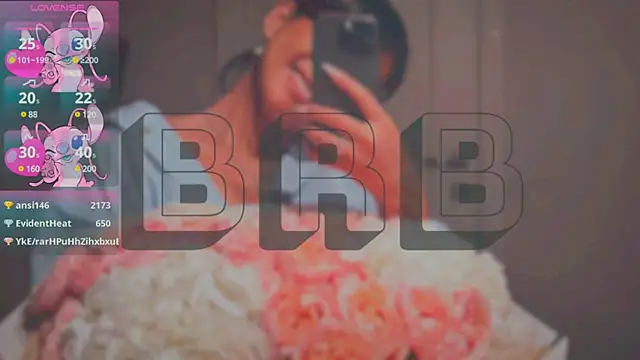 Mia Tin online show from 8, 3, 2025