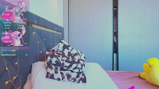 Mia Tin online show from 18, 3, 2025