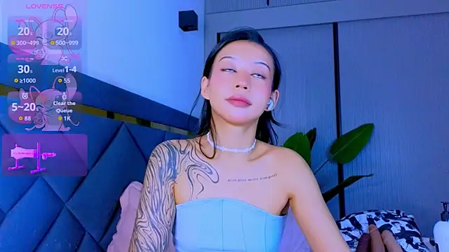 Mia Tin online show from 5, 4, 2026