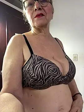Snapshot of Sexytaty2022 chatting on 25, 6, 2026 Sexytaty2022 online show from 25, 6, 2026