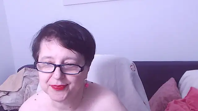 Snapshot of ChristaRose chatting on 11, 6, 2026 ChristaRose online show from 11, 6, 2026