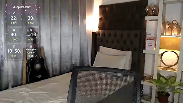 Local Hoelyx online show from 1, 12, 2024