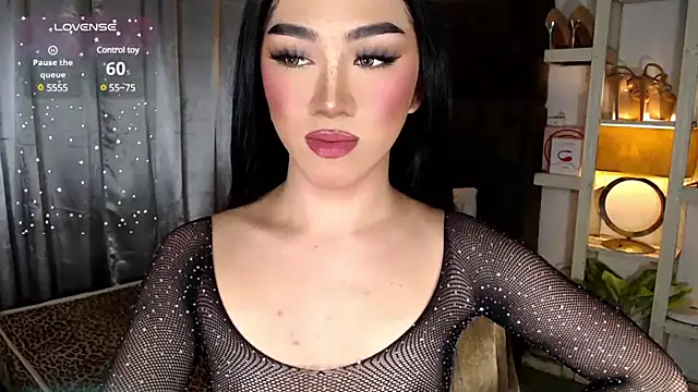 Local Hoelyx online show from 4, 12, 2024