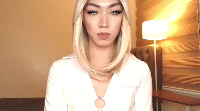 Local Hoelyx online show from 24, 2, 2025