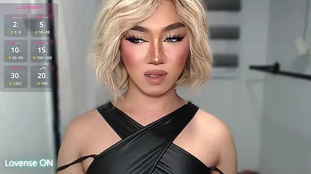 Local Hoelyx online show from 11, 10, 2025