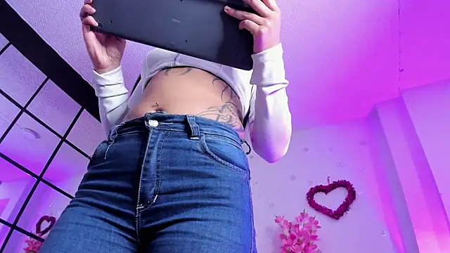 Snapshot of _liathompsom09 chatting on 25, 2, 2025 liathompsom09 online show from 25, 2, 2025