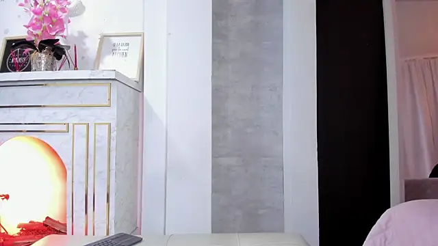 Snapshot of _liathompsom09 chatting on 4, 3, 2025 liathompsom09 online show from 4, 3, 2025