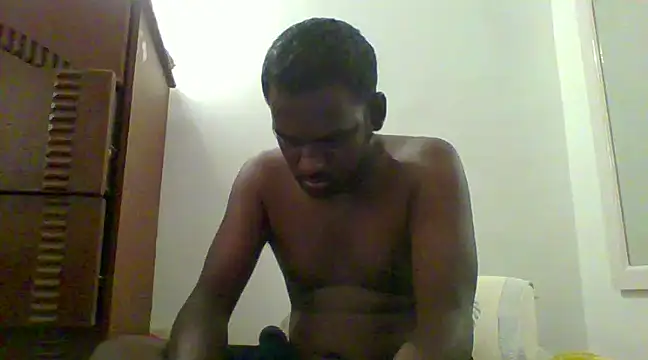 Snapshot of Slavebottombdsm09 chatting on 14, 2, 2025 Slavebottombdsm09 online show from 14, 2, 2025