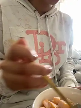 Snapshot of DulceMya6 chatting on 10, 10, 2025 DulceMya6 online show from 10, 10, 2025