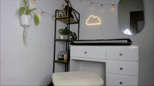 susy angel online show from 12, 1, 2025