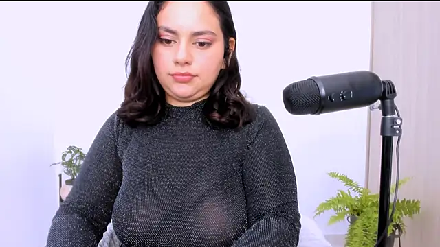 Snapshot of susy_angel chatting on 8, 6, 2026 susy angel online show from 8, 6, 2026