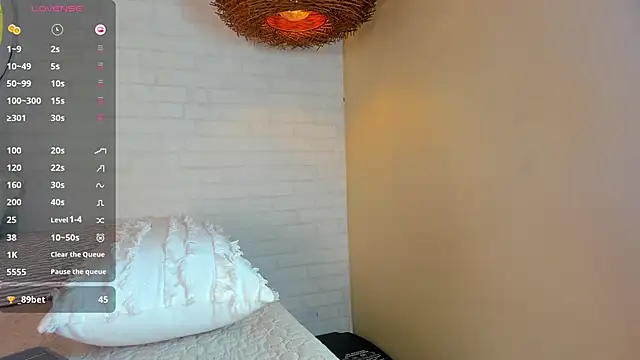 Snapshot of sophi_cooper29 chatting on 13, 12, 2025 sophi cooper29 online show from 13, 12, 2025