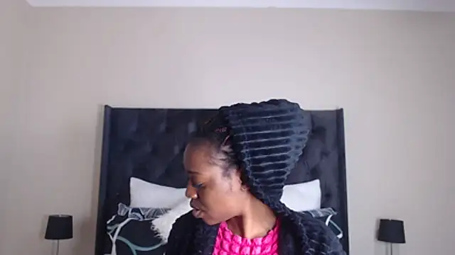 Sexynaughty Gal online show from 5, 5, 2026