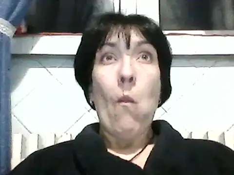 SunnyAmorre online show from 5, 3, 2025