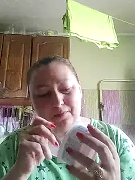 Snapshot of Rini333 chatting on 13, 7, 2026 Rini333 online show from 13, 7, 2026