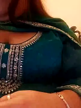 Srishtijain51 online show from 31, 10, 2025