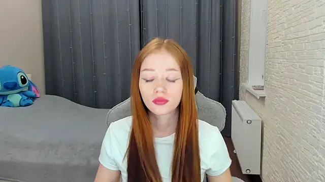 Snapshot of Hot_Mia_ chatting on 19, 2, 2025 Hot Mia online show from 19, 2, 2025