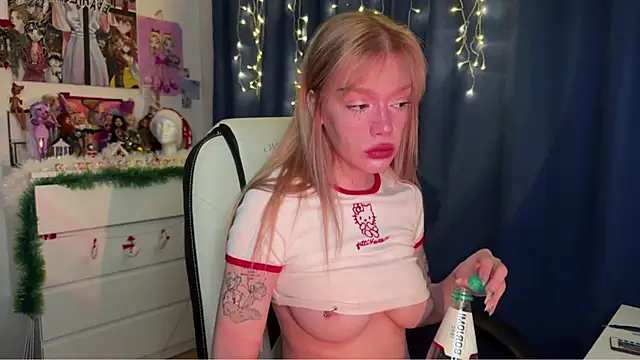 Snapshot of boobsybootie chatting on 1, 1, 2025 boobsybootie online show from 1, 1, 2025