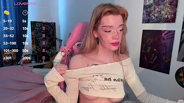 Snapshot of boobsybootie chatting on 3, 3, 2025 boobsybootie online show from 3, 3, 2025