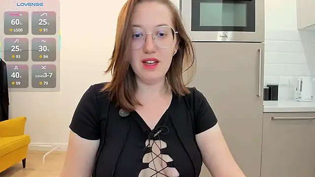 Snapshot of Charmy_Gracy chatting on 20, 7, 2026 Charmy Gracy online show from 20, 7, 2026