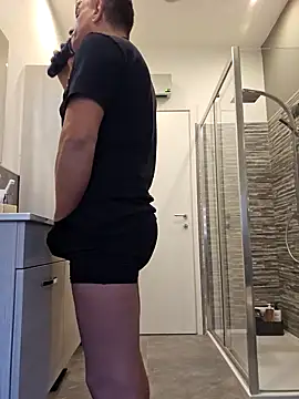 Snapshot of kekko-1982 chatting on 15, 12, 2024 kekko-1982 online show from 15, 12, 2024