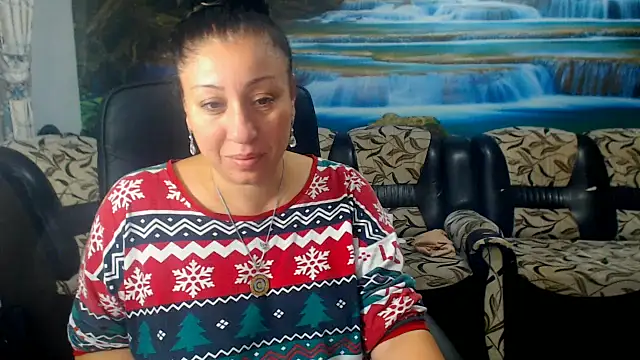 Snapshot of MoistMady chatting on 1, 10, 2025 MoistMady online show from 1, 10, 2025