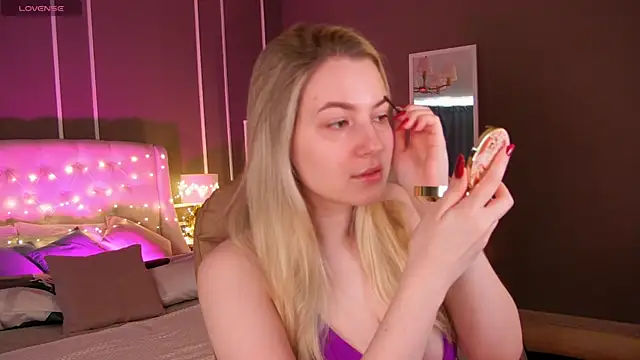 elinanortas online show from 20, 2, 2025