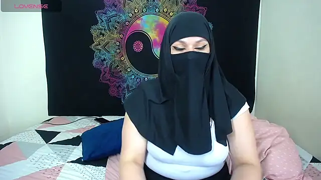 evelyn  salah online show from 26, 10, 2025