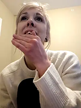 AmethystFoxx online show from 18, 11, 2025