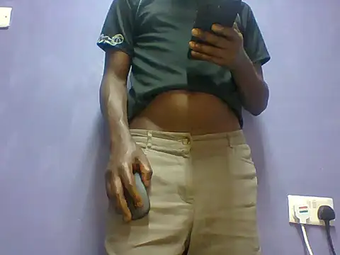 Snapshot of Africanmandk chatting on 17, 10, 2025 Africanmandk online show from 17, 10, 2025