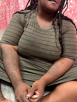 Snapshot of bbwkandi94 chatting on 30, 10, 2025 bbwkandi94 online show from 30, 10, 2025