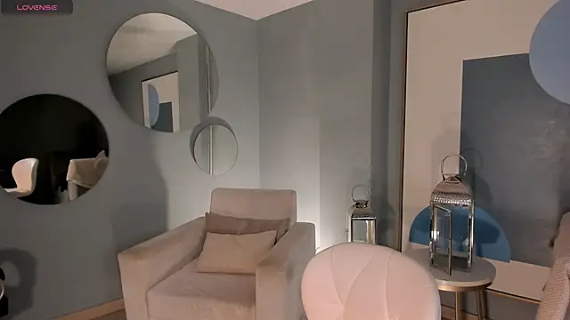 NaomiSainz online show from 10, 9, 2025