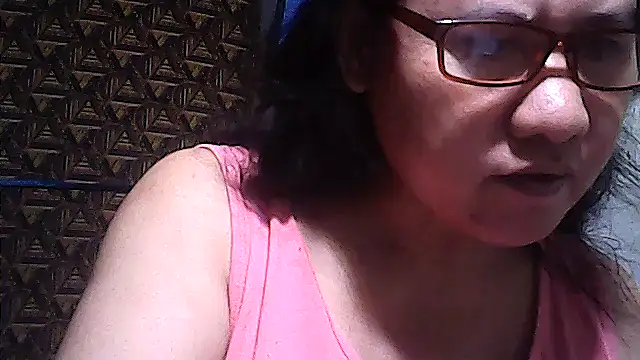 sweetsosie18 online show from 13, 4, 2026