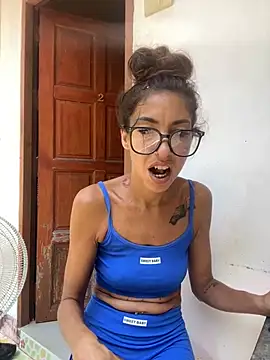 Snapshot of amanilouve chatting on 16, 3, 2025 amanilouve online show from 16, 3, 2025