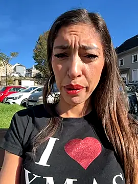 Snapshot of amanilouve chatting on 4, 11, 2025 amanilouve online show from 4, 11, 2025