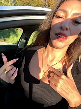 Snapshot of amanilouve chatting on 14, 12, 2025 amanilouve online show from 14, 12, 2025