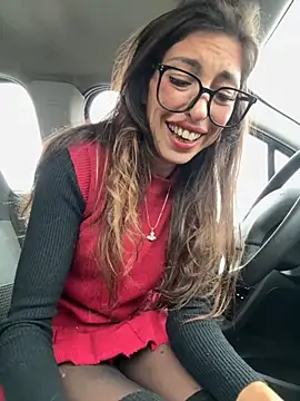 Snapshot of amanilouve chatting on 16, 12, 2025 amanilouve online show from 16, 12, 2025