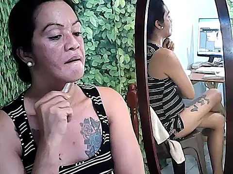 Snapshot of yummy_21xxx chatting on 5, 10, 2025 yummy 21xxx online show from 5, 10, 2025