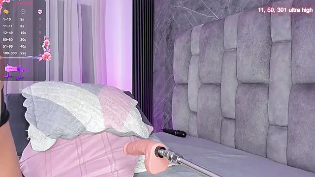 Snapshot of emily_fox1 chatting on 25, 11, 2025 emily fox1 online show from 25, 11, 2025