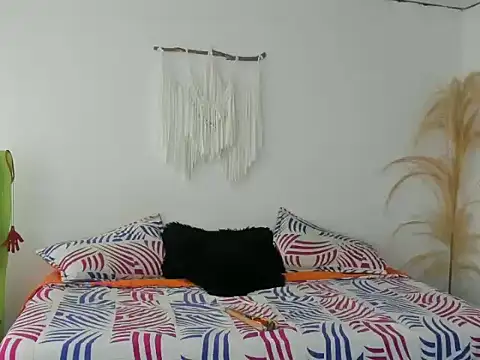 Snapshot of bonny_choke chatting on 15, 9, 2025 bonny choke online show from 15, 9, 2025