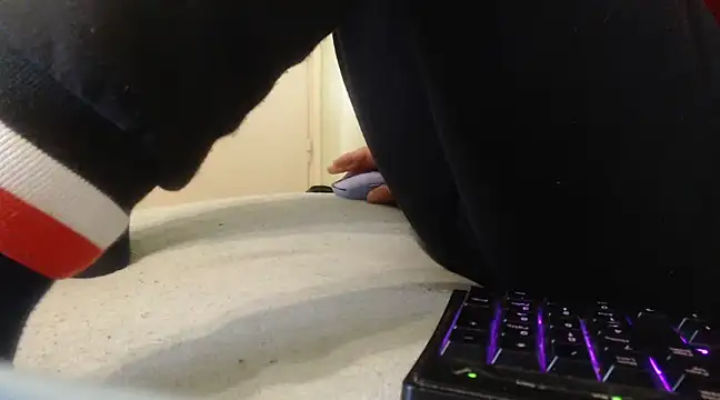 Snapshot of VASKOS178 chatting on 28, 2, 2025 VASKOS178 online show from 28, 2, 2025